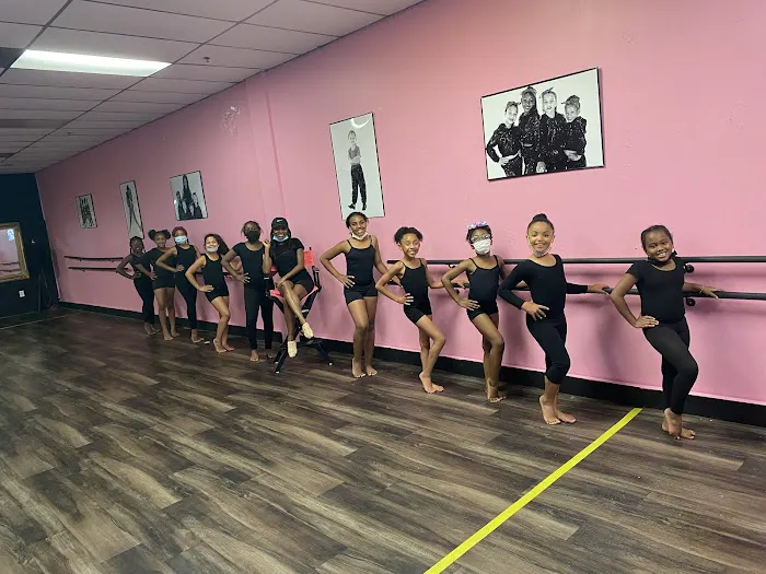 Dynamite Dance Factory Picture 6