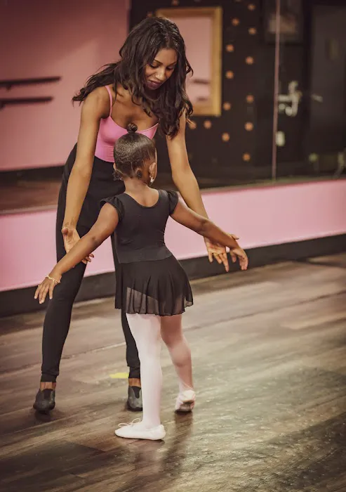 Dynamite Dance Factory Picture 7