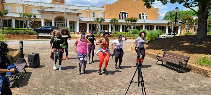 LL Dance and Fitness Picture 4