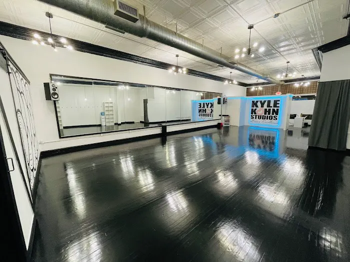Kyle Kahn Studios Dance Excellence Picture 1