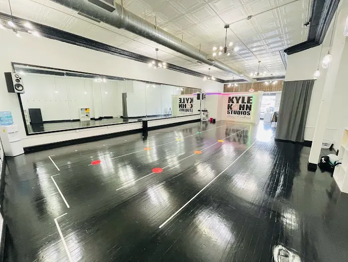 Kyle Kahn Studios Dance Excellence Picture 2