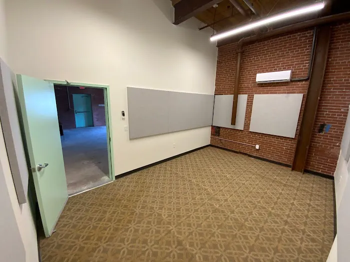 Mayfair Art Studios Picture 1