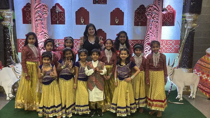 Nikita's Bollywood DANCE Academy Picture 6