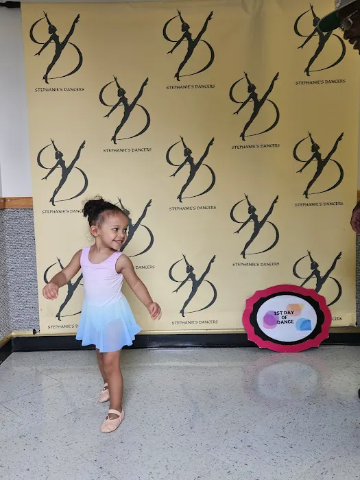 Stephanie's Dancers Picture 3