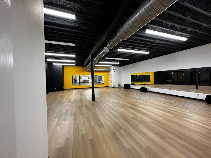 Crestview Studios Picture 2