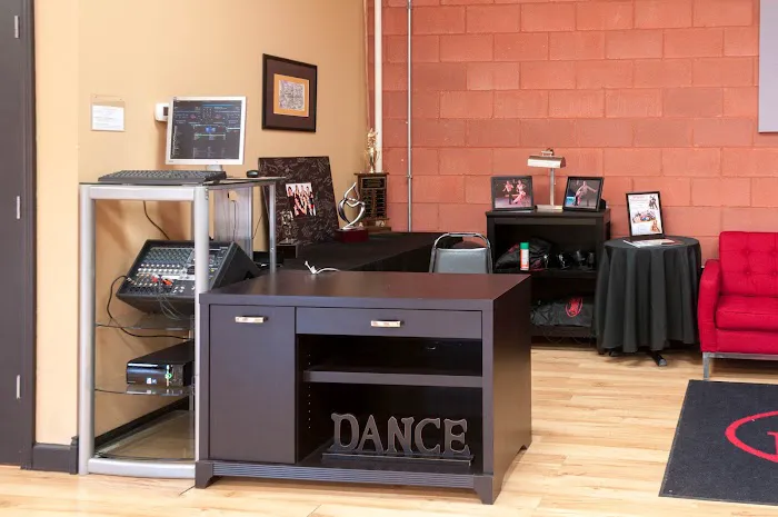 Dance Louisville Picture 8