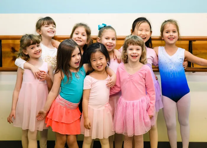Dance 502 Picture 4