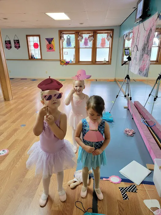 La Petite School Of Dance Picture 5
