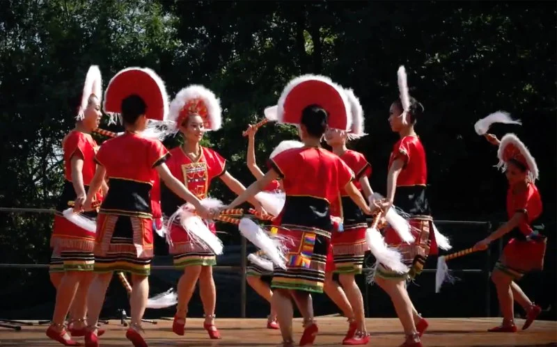 Do Schools in Taiwan Have Dances? A Cultural Perspective