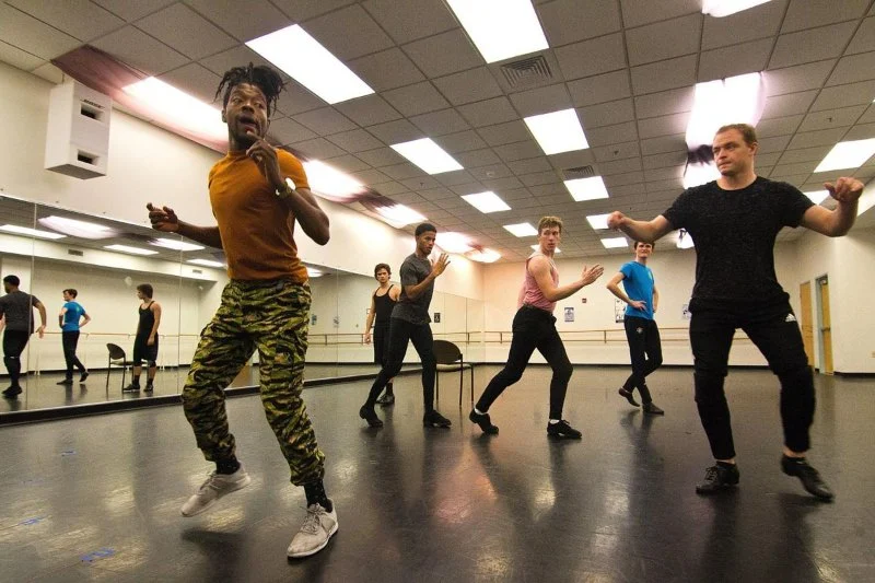 Do They Still Have School Dances at Illinois Wesleyan? What Students Should Know