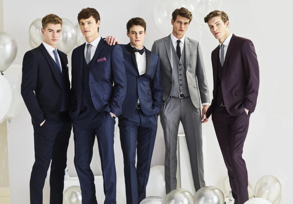 Do Boys Wear Tuxedos to High School Homecoming Dance? Style Tips & Advice