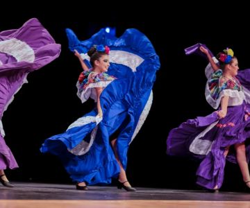 A Dance School Offers Classes in Ballet Folklorico with Cultural Heart