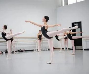 How to Balance School and Dance | Practical Tips for Student Dancers