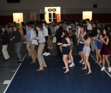 What to Wear to High School Homecoming Dance: A Complete Style Guide