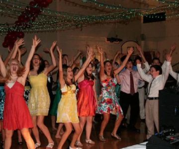 Are Middle School Dances a Thing? Everything You Should Know