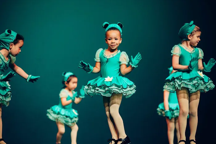 Downtown Dance Factory Picture 5