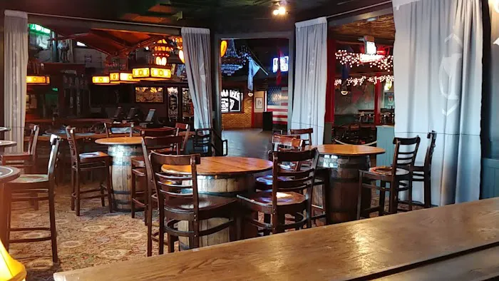 Saddle Up at Q Saloon and Eatery Picture 4
