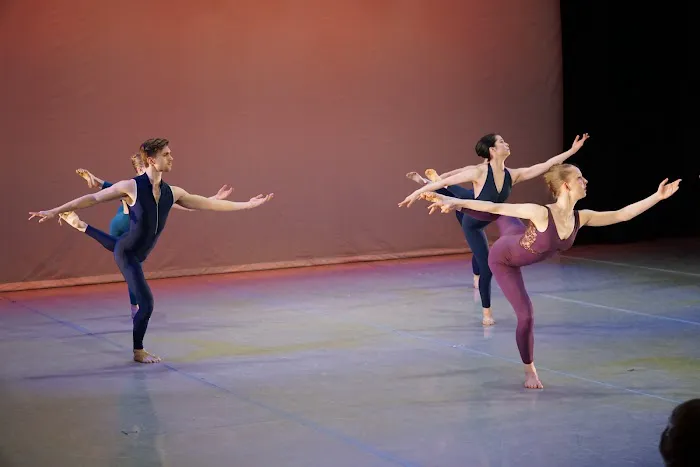 Martha Graham School of Contemporary Dance Picture 8