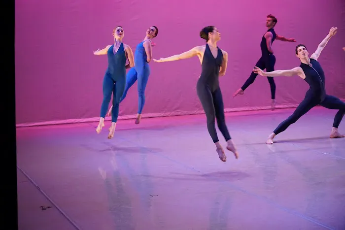 Martha Graham School of Contemporary Dance Picture 7