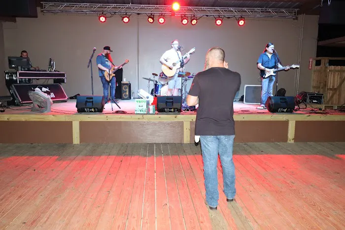 Thirsty Horse Dance Hall & Saloon Picture 5