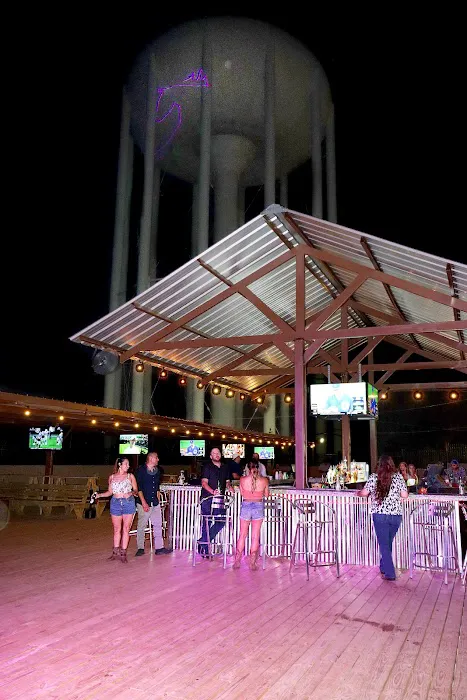 Thirsty Horse Dance Hall & Saloon Picture 6