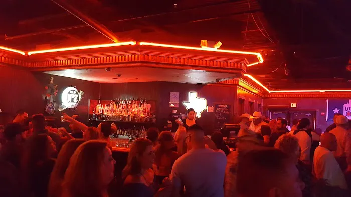 Thirsty Horse Dance Hall & Saloon Picture 9