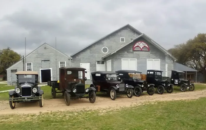 Anhalt Hall Picture 6