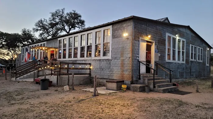 Twin Sisters Dance Hall Picture 3
