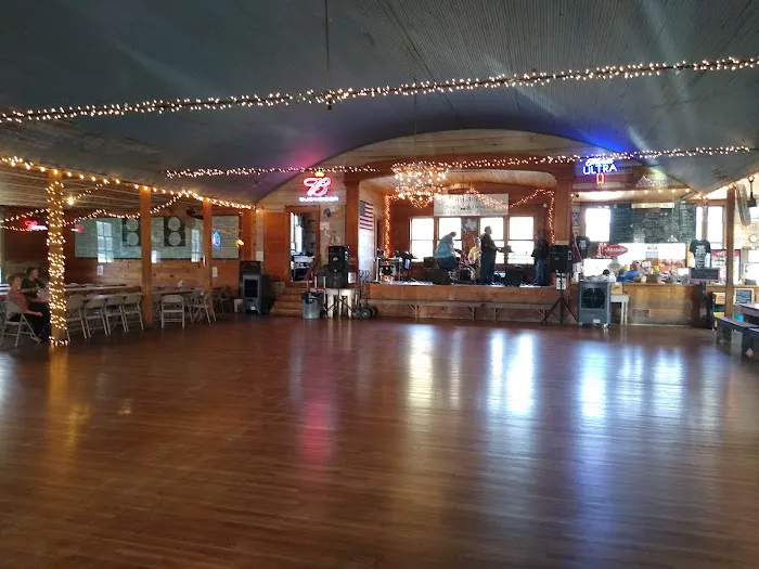 Twin Sisters Dance Hall Picture 2