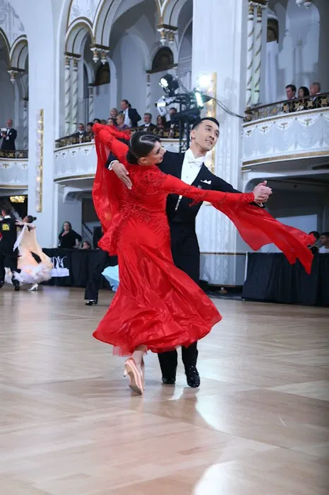Big Apple Ballroom Picture 7