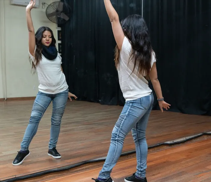 Nieves Latin Dance Studio Picture 10