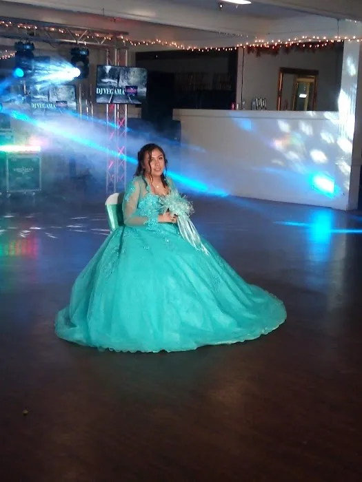 Aztecas Ballroom Picture 4