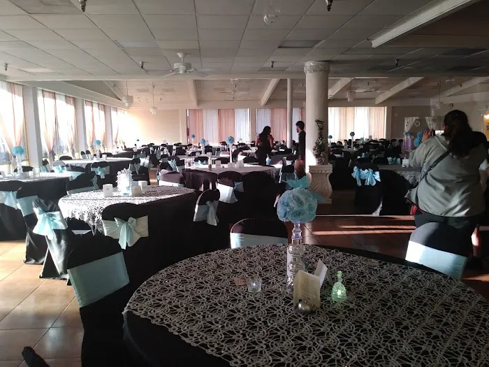Aztecas Ballroom Picture 7