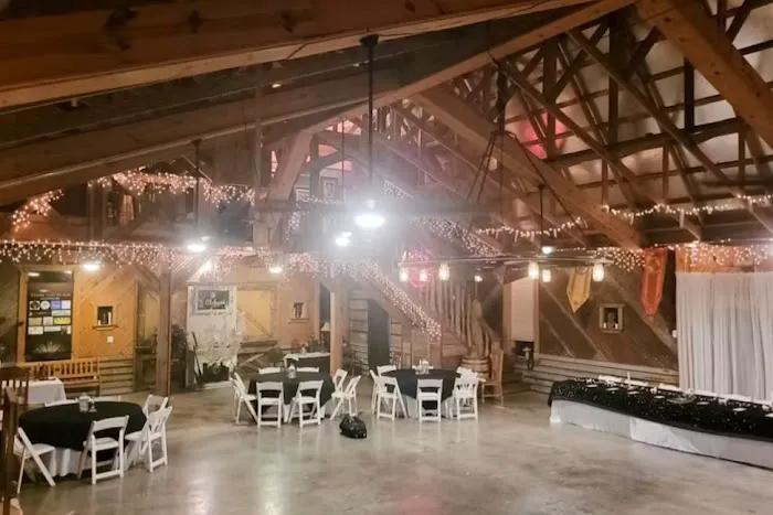Hilltop Barn Picture 2