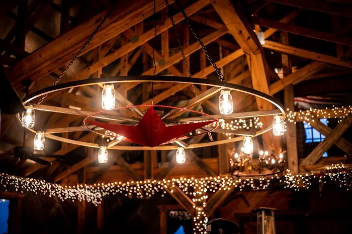 Hilltop Barn Picture 6
