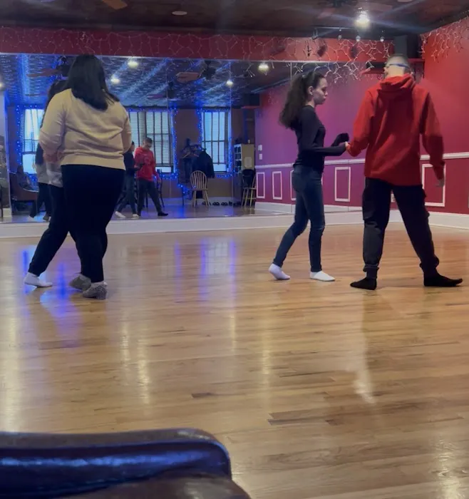 Dance Fever Studios Picture 5