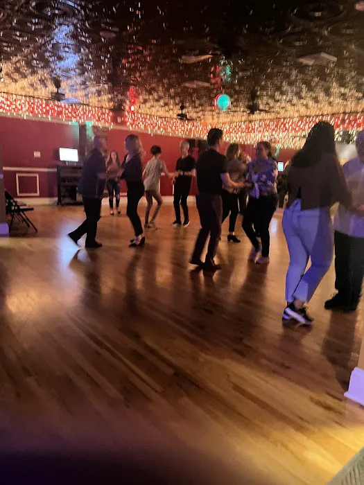 Dance Fever Studios Picture 4
