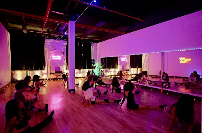 Free Mind, The Studio Picture 10