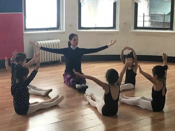Urzúa Dance Academy Picture 4