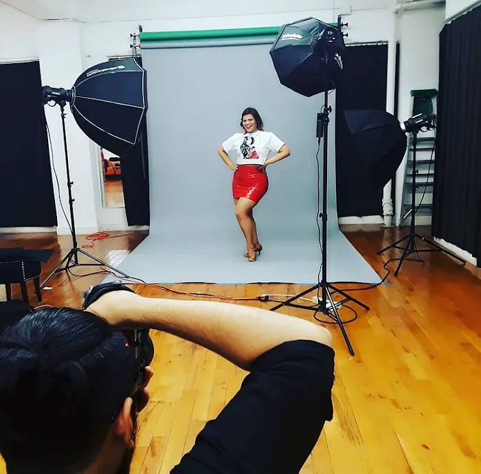 Adelante Studios Picture 6