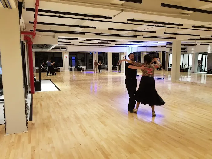 Emmanuel Pierre-Antoine Dance Studio Picture 1