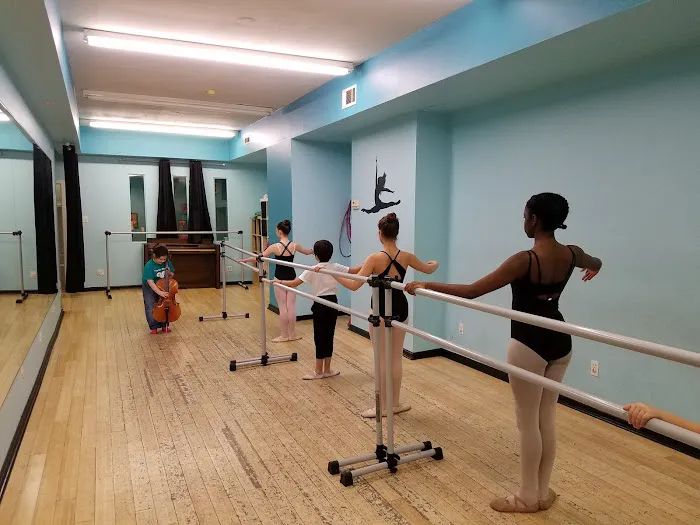 Jeté Dance Center Picture 4