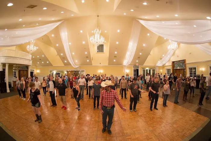 Scootin' Boots Dance Hall Picture 8