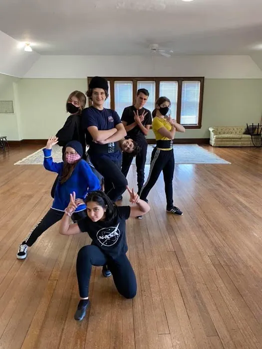 Dance Studio at St. Sahag Picture 3
