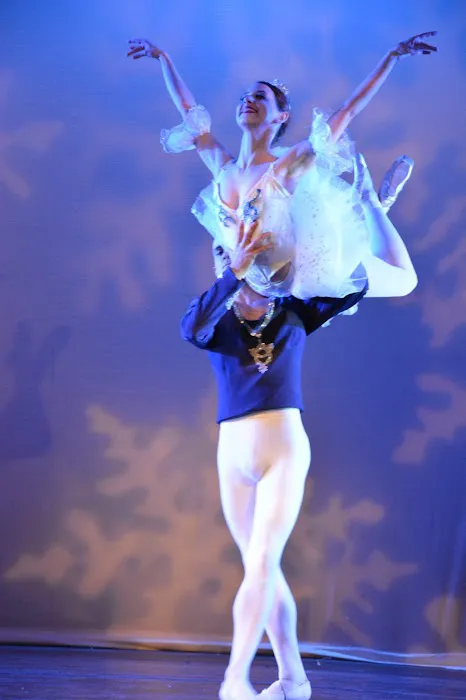 Queens School of Ballet Picture 3