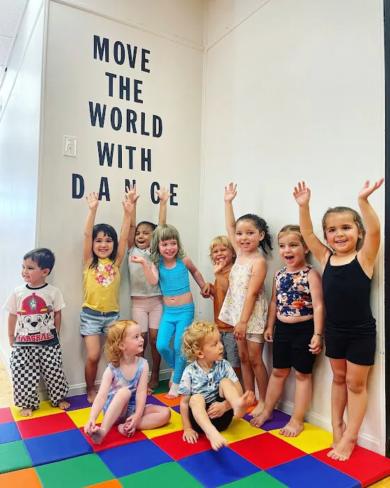 Artists In Motion Dance Center Picture 5