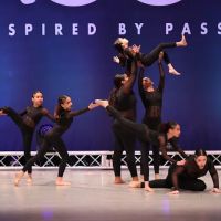 Artists In Motion Dance Center ico