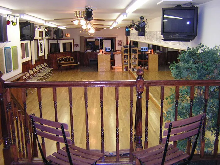 Lorenz Latin Dance Studio - Glendale Picture 6
