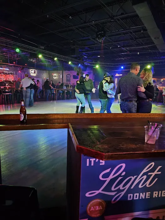 Rowdys Dance Hall Picture 4
