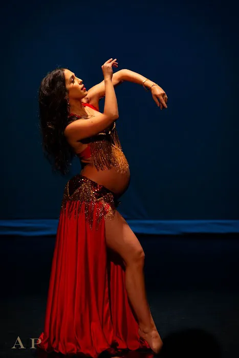 Bellydance with Janelle Issis | @jbellyburn & @jbelly_school_of_raq Picture 1